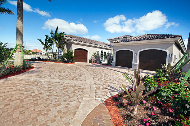 Best Professional Driveway Pavers  in Kirkwood, MO